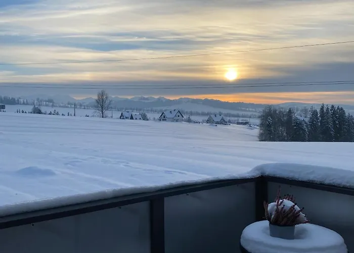 Villa Kanylosek Luksusowe Drewniane Czerwienne